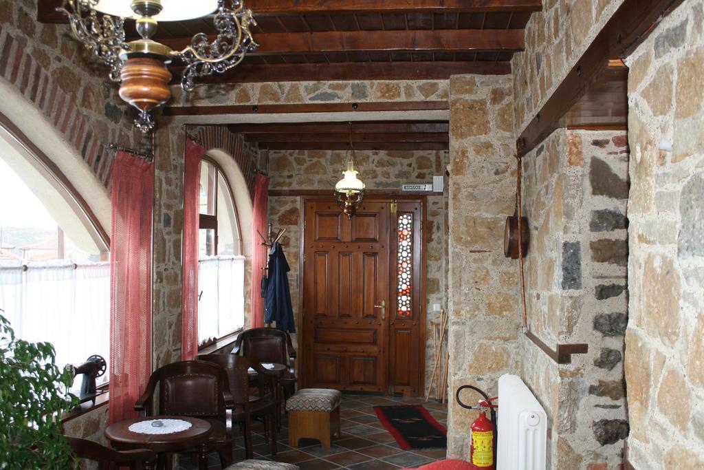 Guesthouse To Spiti Τou Gakou Nestorion Exterior foto